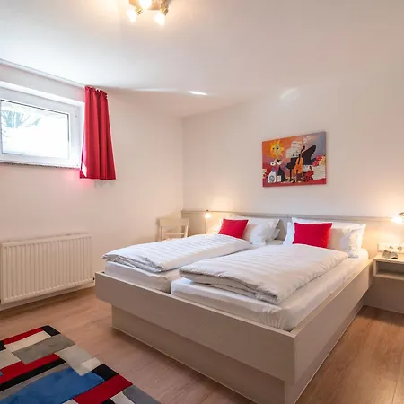 Apartment Apartment In The Odenwald With Terrace *